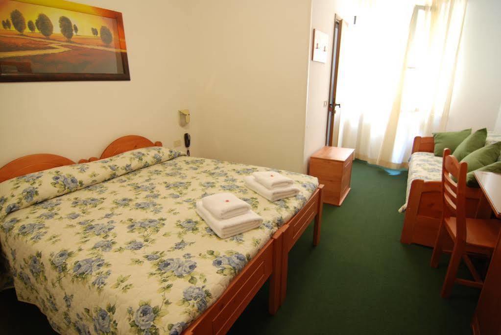 Albergo Alla Valle Di Banne Triëst Buitenkant foto