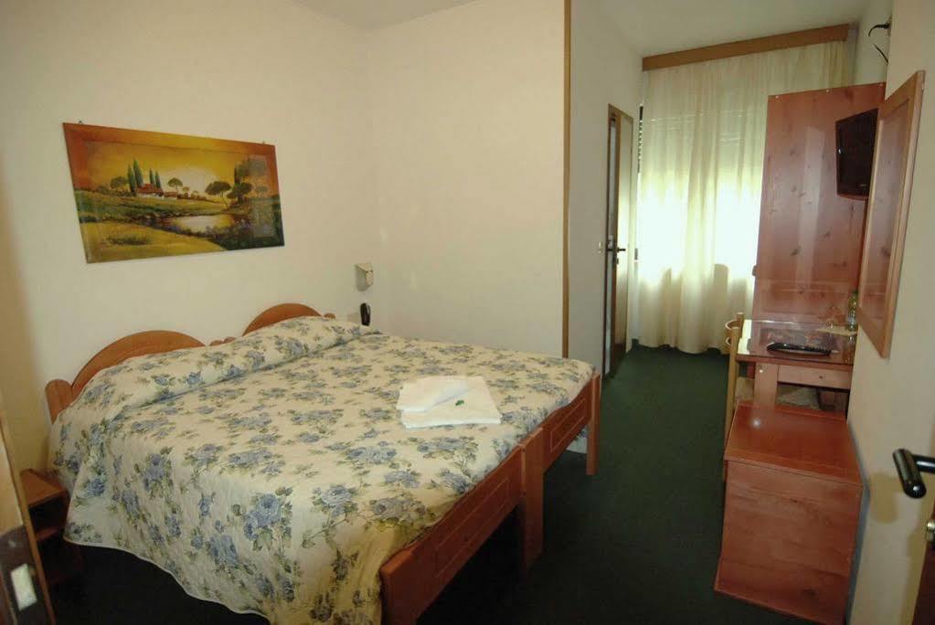 Albergo Alla Valle Di Banne Triëst Buitenkant foto